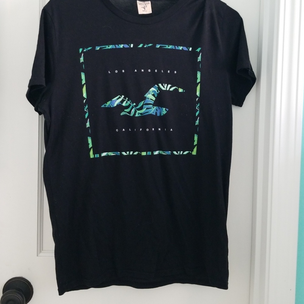 Hollister shirt